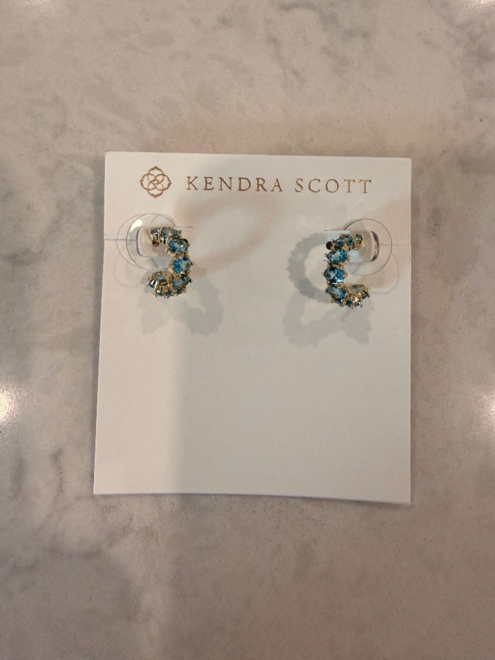 Kendra Scott Cailin Gold March Huggie Earrings Aqua Crystal NWT $70 - Picture 2 of 4